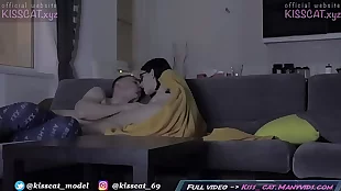 brother fucks step sister while youtube watching / homemade couple kiss cat